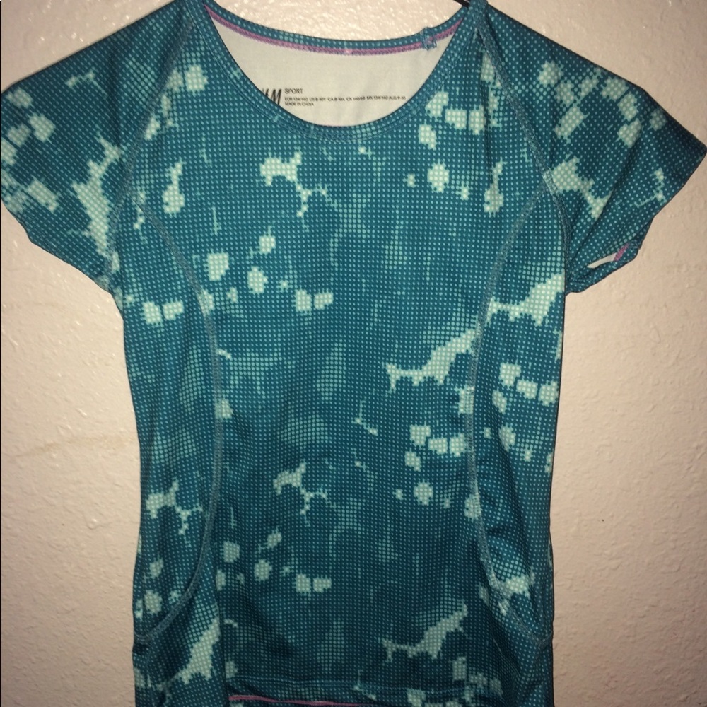 Sports shirt